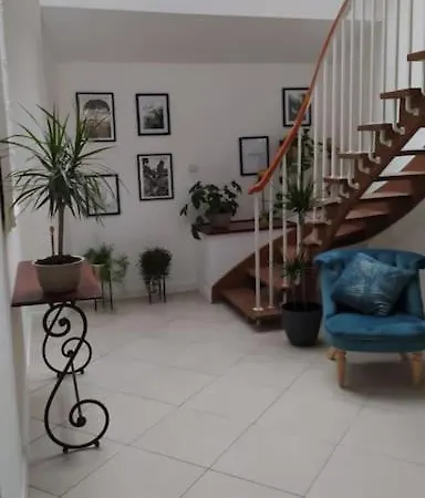 Aux Trois Parentales Et Son Jacuzzi Villa Montge-en-Goele