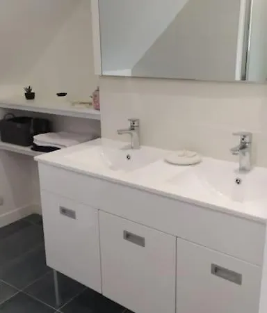 Aux Trois Parentales Et Son Jacuzzi Montge-en-Goele